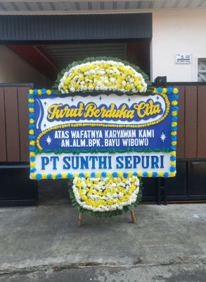 Papan Bunga Duka di Kampung Enam
