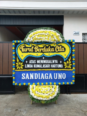 Papan Bunga Duka di Kampung Enam